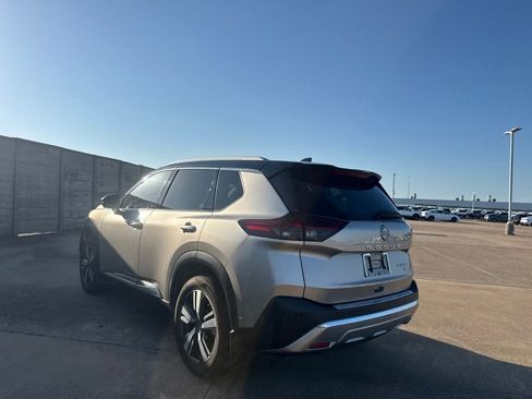 Certified 2023 Nissan Rogue Platinum w/ Platinum Premium Package AWD/4WD image 13