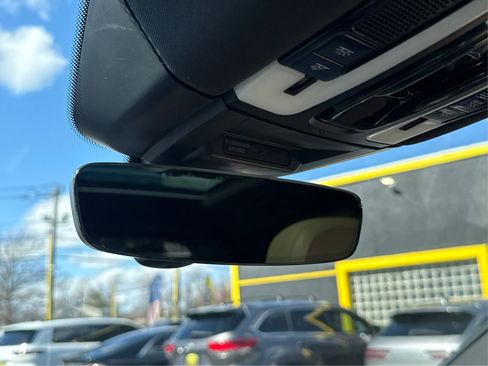 Used 2020 Porsche Cayenne Sport Utility 4D image 14