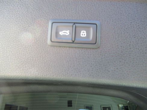 Used 2024 Audi Q5 2.0T Premium Plus w/ Premium Plus Package AWD/4WD image 40