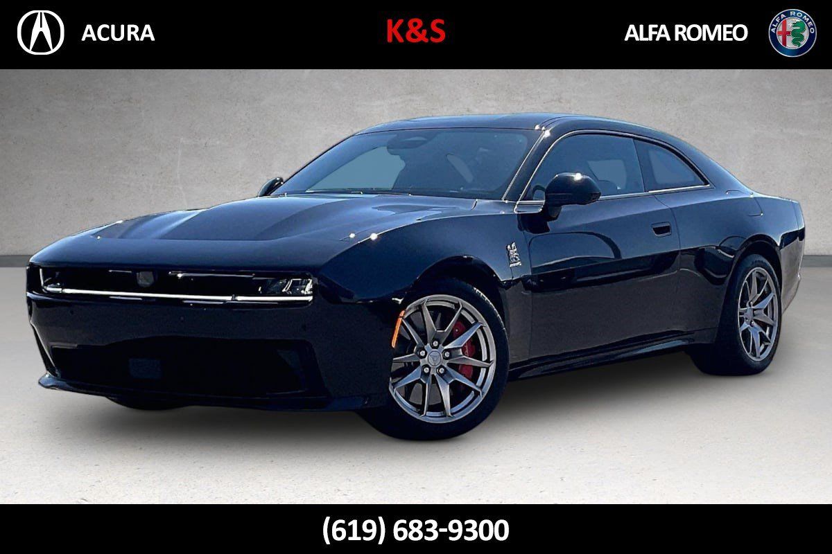Used 2024 Dodge Charger Daytona Scat Pack w/ Plus Group AWD/4WD image 1