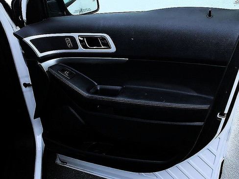 Used 2014 Ford Explorer XLT FWD image 20