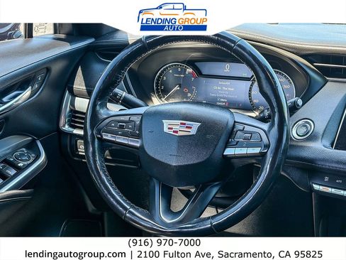Used 2020 Cadillac XT4 Premium Luxury w/ Cold Weather Package FWD image 14