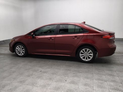 Used 2023 Toyota Corolla LE w/ LE Convenience Package FWD image 3