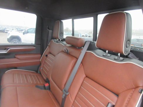 New 2026 GMC Sierra 2500 Denali Ultimate image 15