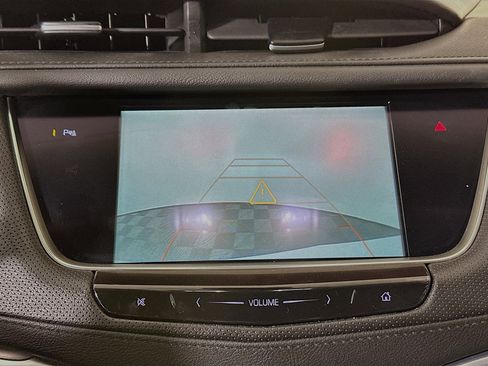 Used 2018 Cadillac XT5 Premium Luxury image 25