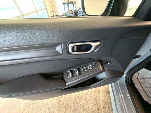 Used 2022 Honda Civic Sport image 15