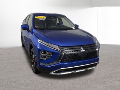 Used 2024 Mitsubishi Eclipse Cross SE image 3