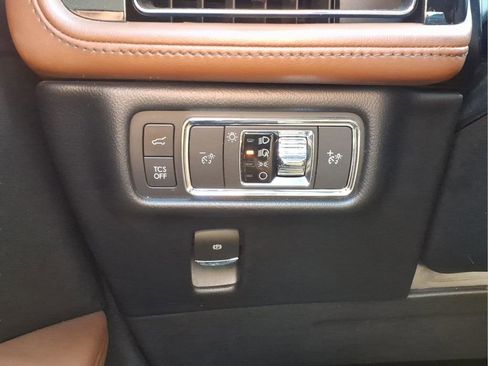 Used 2022 Lincoln Nautilus Reserve w/ Cargo Utility Package image 18