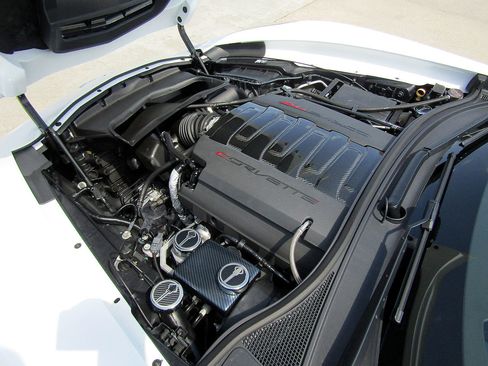 Used 2015 Chevrolet Corvette Stingray Convertible w/ 3LT Preferred Equipment Group image 20