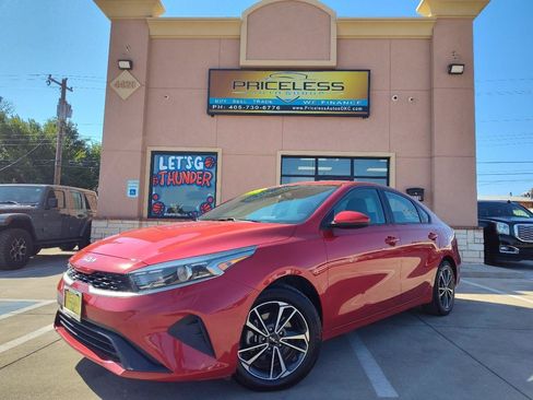 Used 2022 Kia Forte LXS FWD image 1