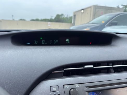 Used 2015 Toyota Prius Three FWD image 15