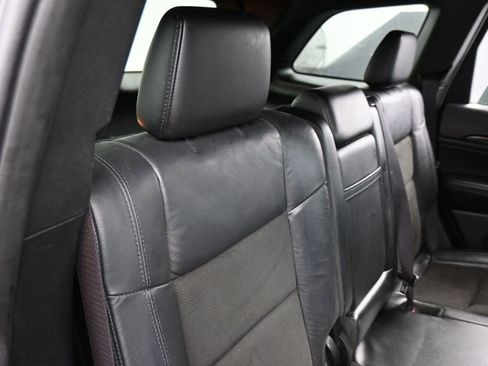 Used 2019 Jeep Grand Cherokee Altitude image 32