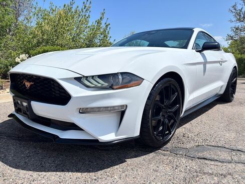 Used 2022 Ford Mustang Premium RWD image 9