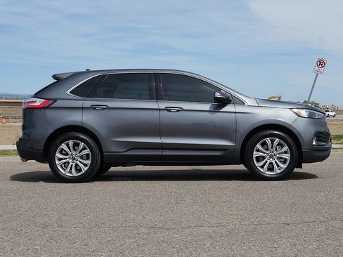 Used 2024 Ford Edge Titanium AWD/4WD image 7