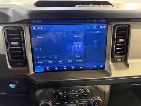 Used 2022 Ford Bronco Outer Banks AWD/4WD image 16