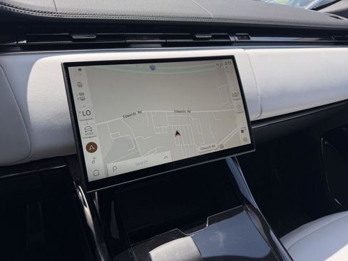 Used 2025 Land Rover Range Rover Sport Dynamic SE image 22