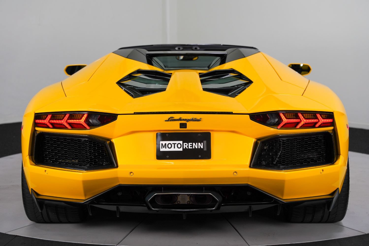Used 2015 Lamborghini Aventador LP 700-4 AWD/4WD image 9