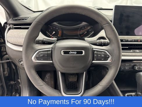 Used 2024 Jeep Compass Latitude w/ Sun and Sound Group AWD/4WD image 16
