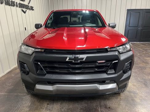 Used 2024 Chevrolet Colorado Trail Boss w/ Advanced Trailering Package image 2