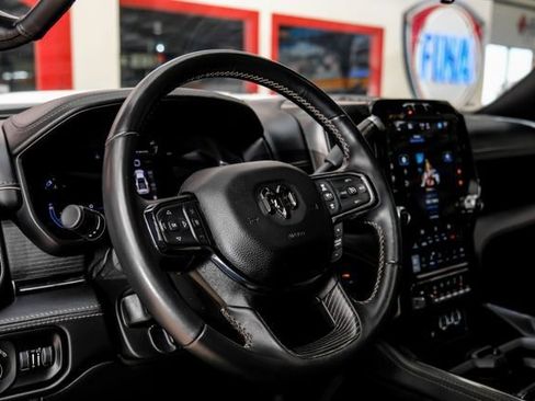 Used 2024 RAM 3500 Limited AWD/4WD image 17
