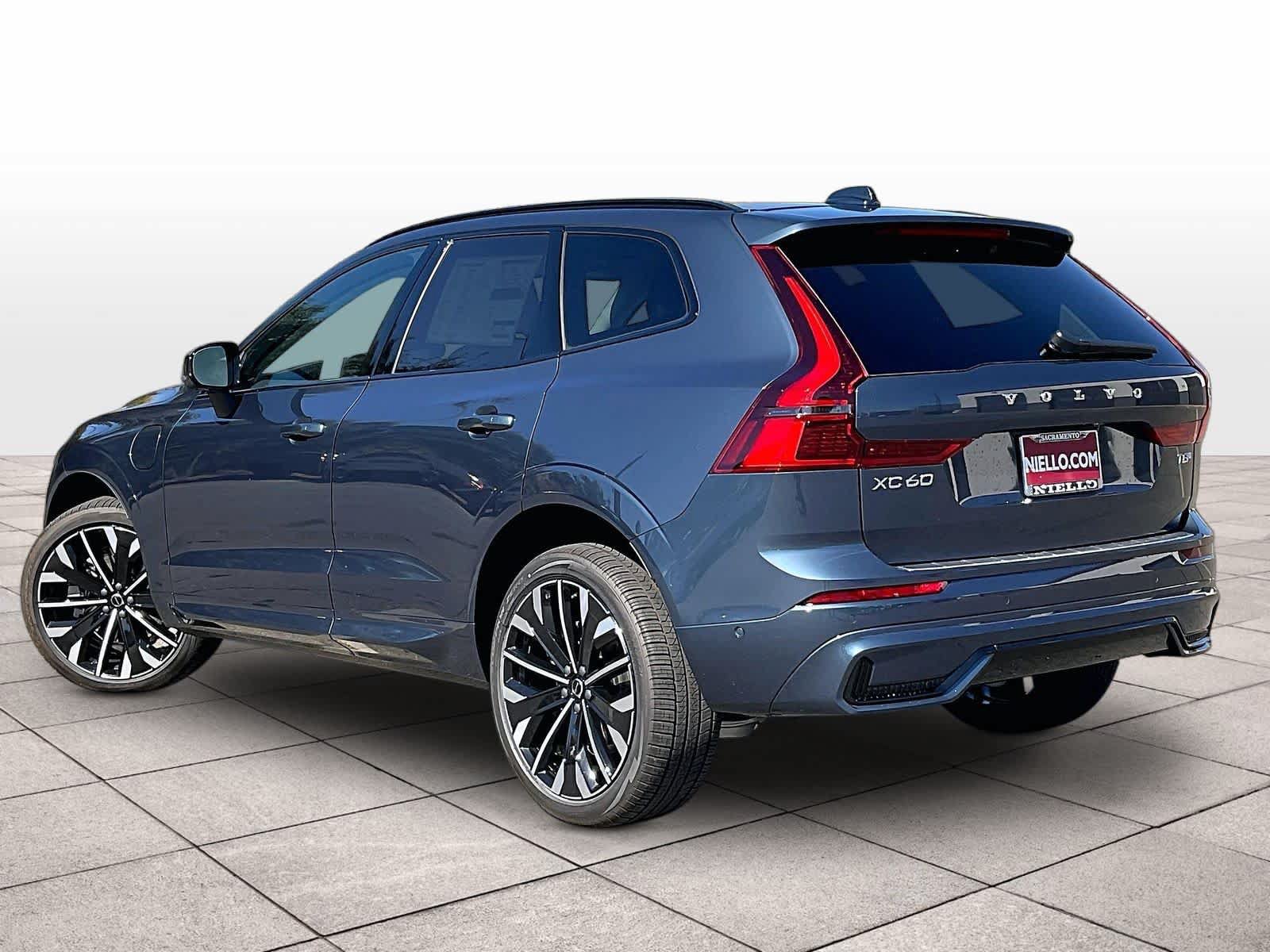 New 2027 Volvo XC60 T8 Ultra AWD/4WD image 3