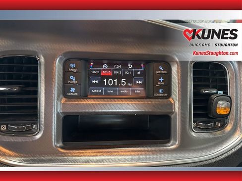 Used 2011 Dodge Charger SE image 25