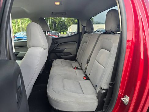 Used 2021 Chevrolet Colorado W/T RWD image 25