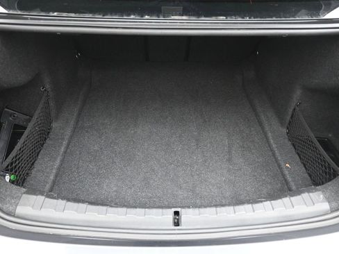 Used 2022 BMW 330i Sedan image 2