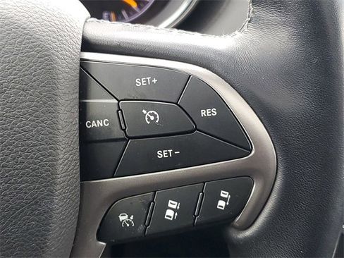 Used 2021 Jeep Grand Cherokee Overland image 25