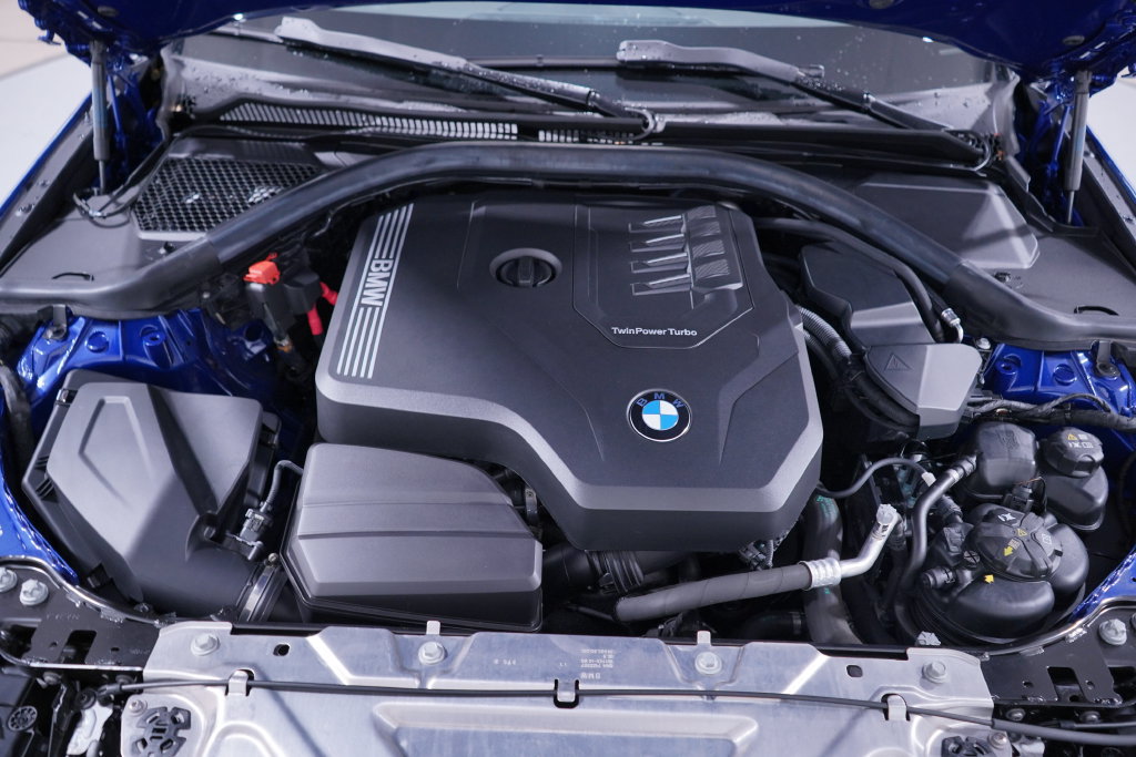 Used 2024 BMW 330i Sedan w/ M Sport Package RWD image 24