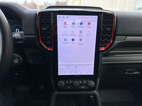 Used 2025 Ford Ranger Raptor image 8