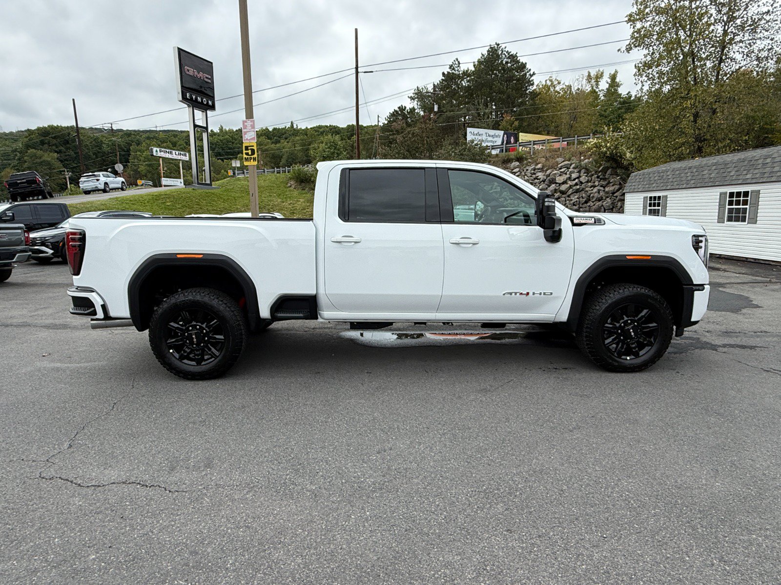 New 2026 GMC Sierra 3500 AT4 AWD/4WD image 6