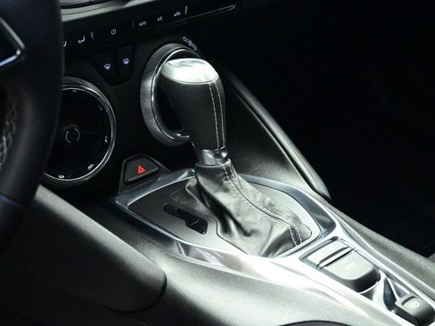 Used 2018 Chevrolet Camaro SS image 39