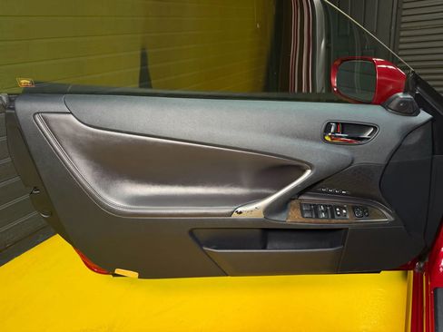 Used 2011 Lexus IS 250C image 17