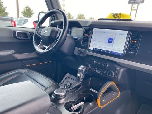 Used 2022 Ford Bronco Badlands w/ Sasquatch Package image 7