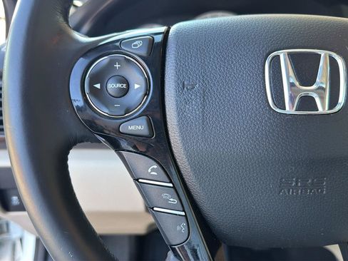 Used 2017 Honda Accord EX-L image 20