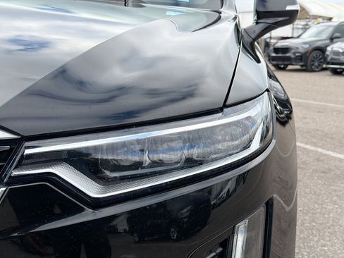 Used 2023 Cadillac XT6 Premium Luxury image 9