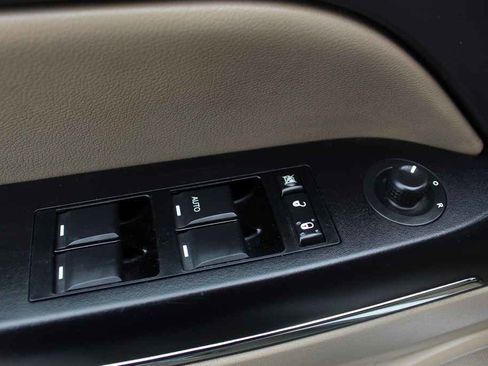 Used 2012 Jeep Patriot Limited FWD image 12