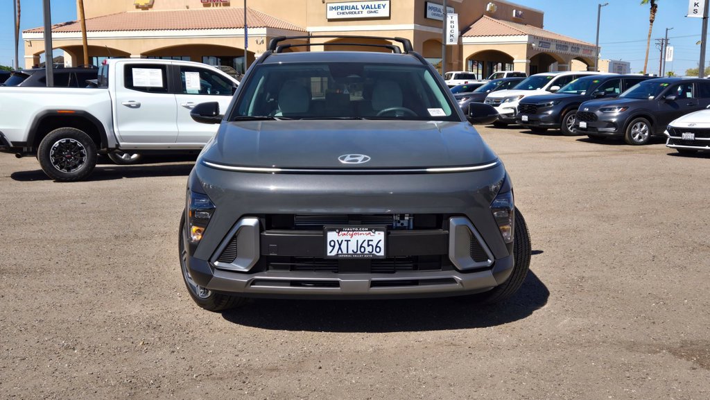 Used 2026 Hyundai Kona SEL Premium FWD image 2