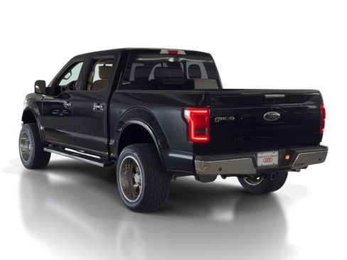 Used 2017 Ford F150 Lariat image 3
