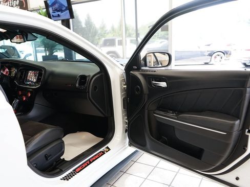 Used 2020 Dodge Charger Scat Pack w/ Plus Group RWD image 43