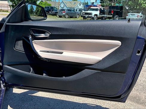 Used 2019 BMW 230i Coupe w/ Convenience Package RWD image 23