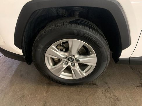 Used 2019 Toyota RAV4 XLE AWD/4WD image 34