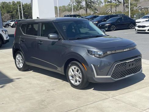 Used 2023 Kia Soul LX w/ Option Group 015 image 4