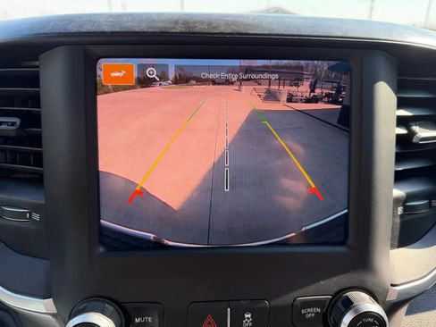 Used 2022 RAM 2500 Big Horn image 25