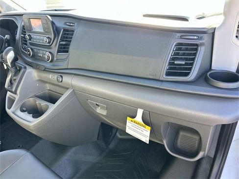 New 2025 Ford Transit 250 148 Medium Roof image 13