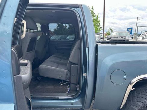 Used 2009 Chevrolet Silverado 1500 LT w/ Power Pack Plus AWD/4WD image 12