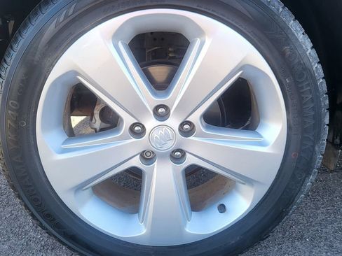 Used 2015 Buick Encore FWD image 14