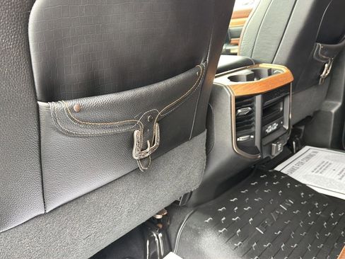 Used 2022 RAM 3500 Limited image 27