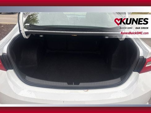 Used 2023 Chevrolet Malibu LT image 8